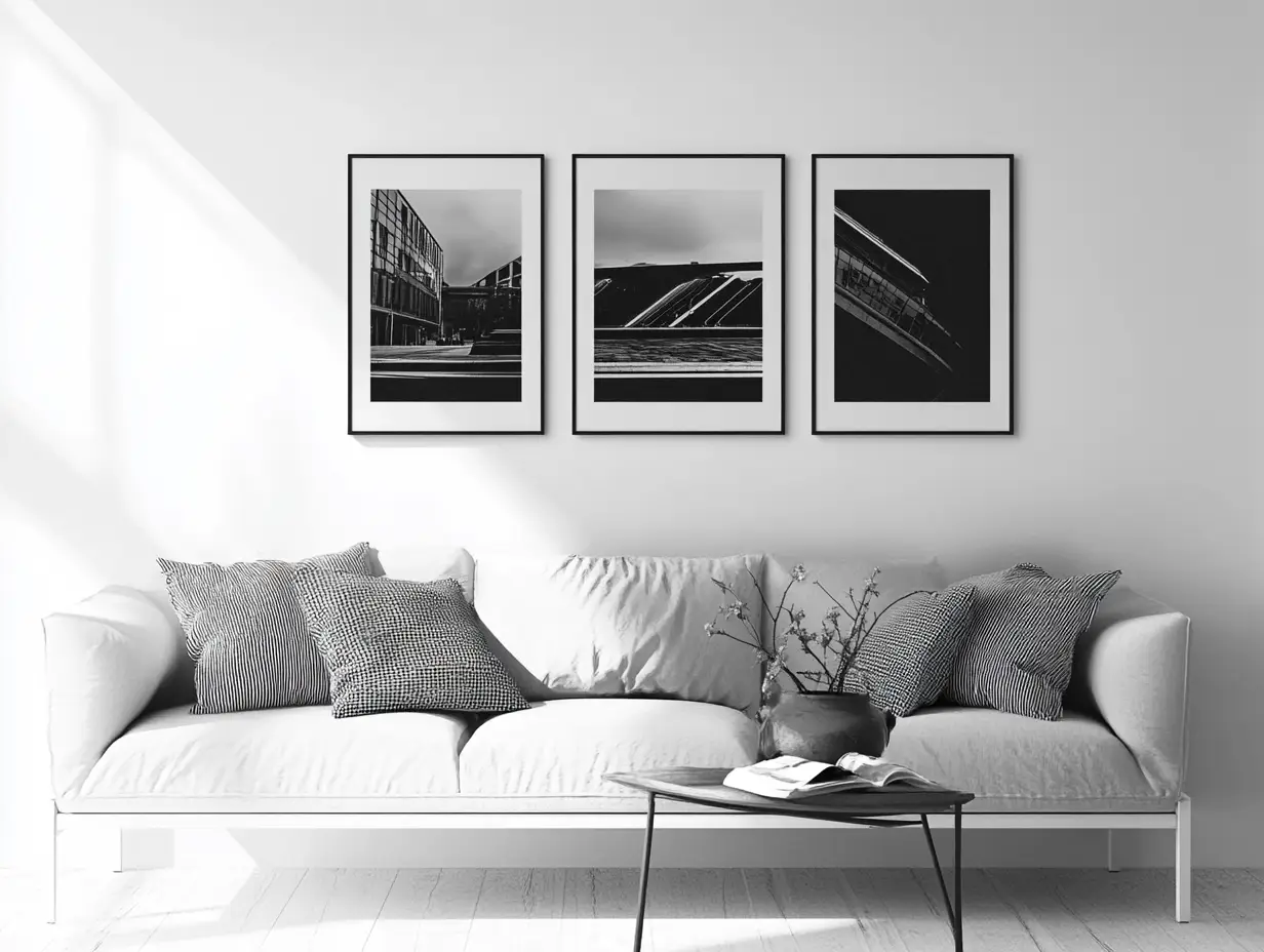 karlcarlene_photograph_on_wall._the_photography_brings_depth__cbe621e1-040d-46f9-b200-aa0d11129bbc_2.png